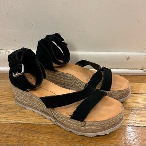 Dolce Vita Black Suede Platform Women's Size 9.5 Sandals Angle Strap Espadrille